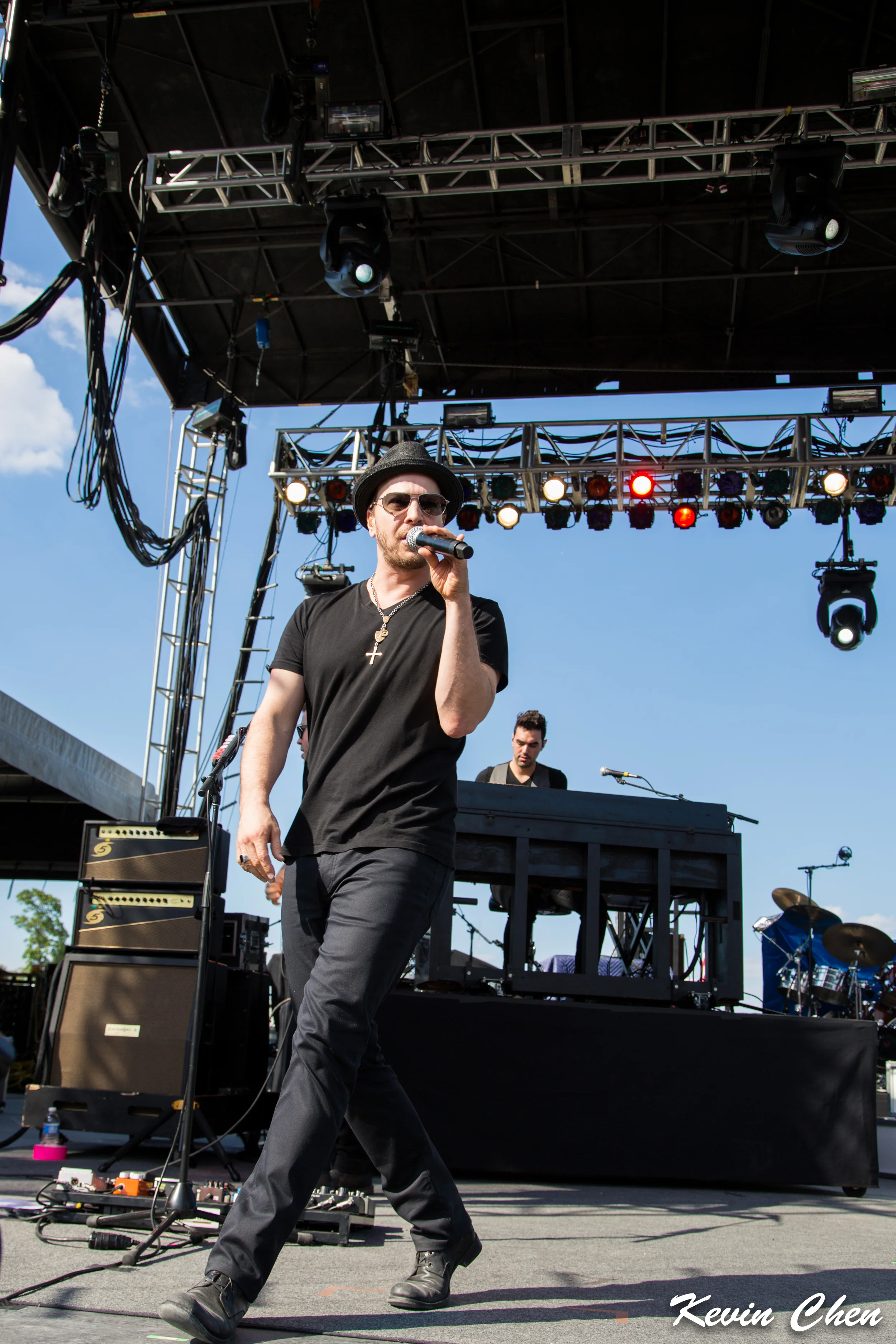 fairsaintlouis14-CHEN_Gavin-DeGraw-002.jpg